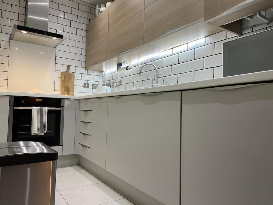 The Flat On Humber Street Apartment Kingston upon Hull Bagian luar foto